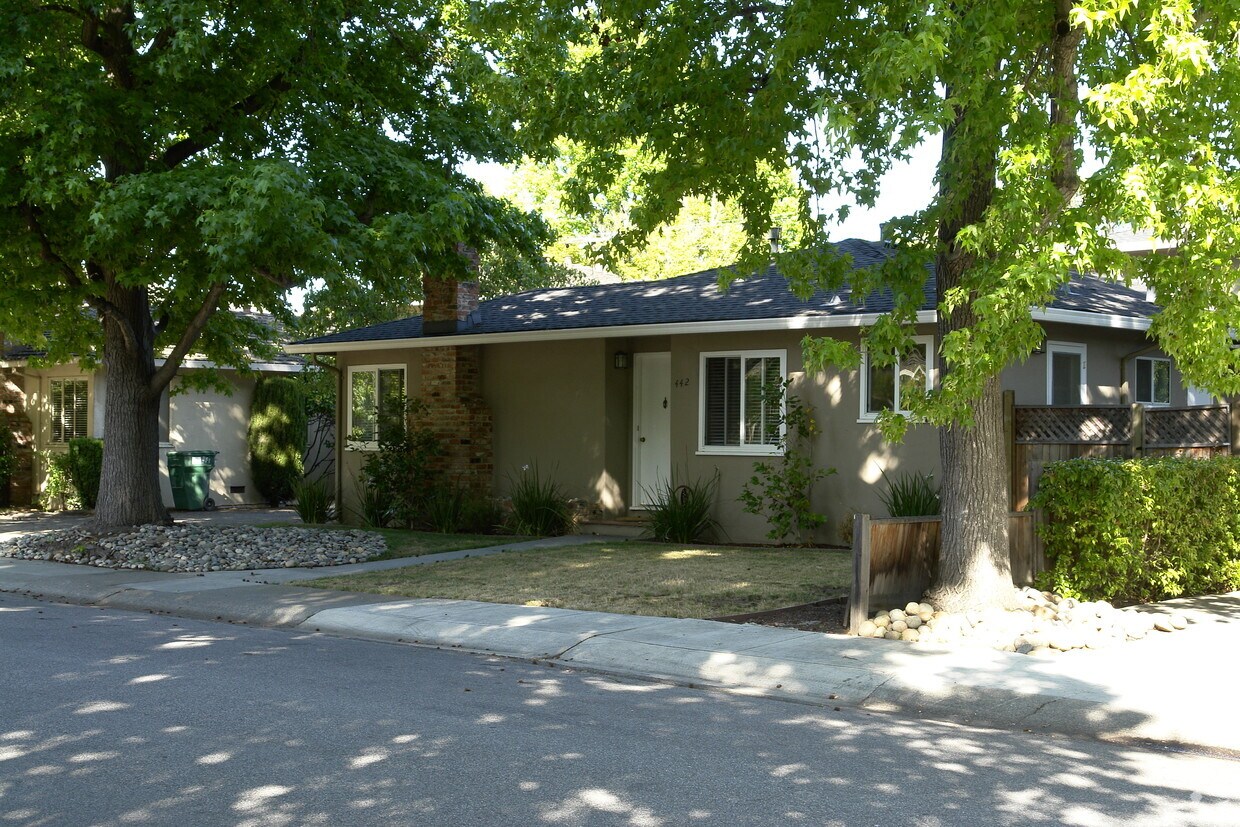 Foto principal - 432-434 Waverley St