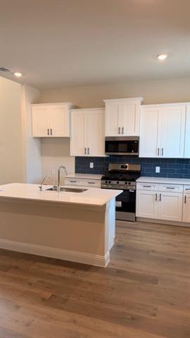 Foto del edificio - 4540 Community Ct