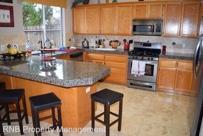 Foto del edificio - 4 br, 2 bath House - 1600 Poppy Circle