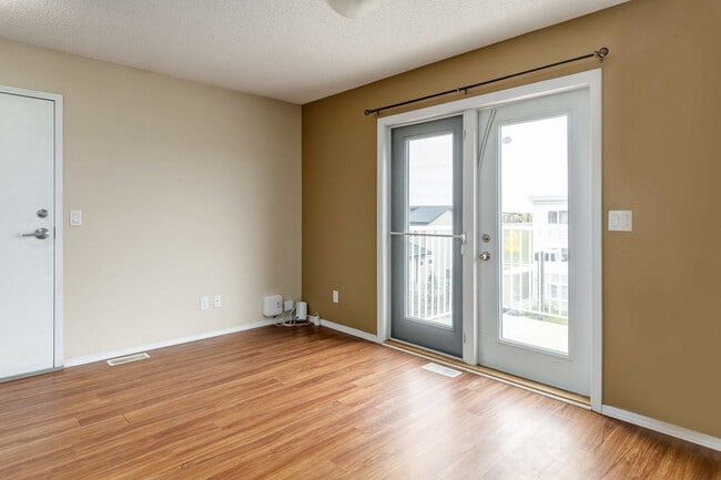 Building Photo - Oxford Apartments