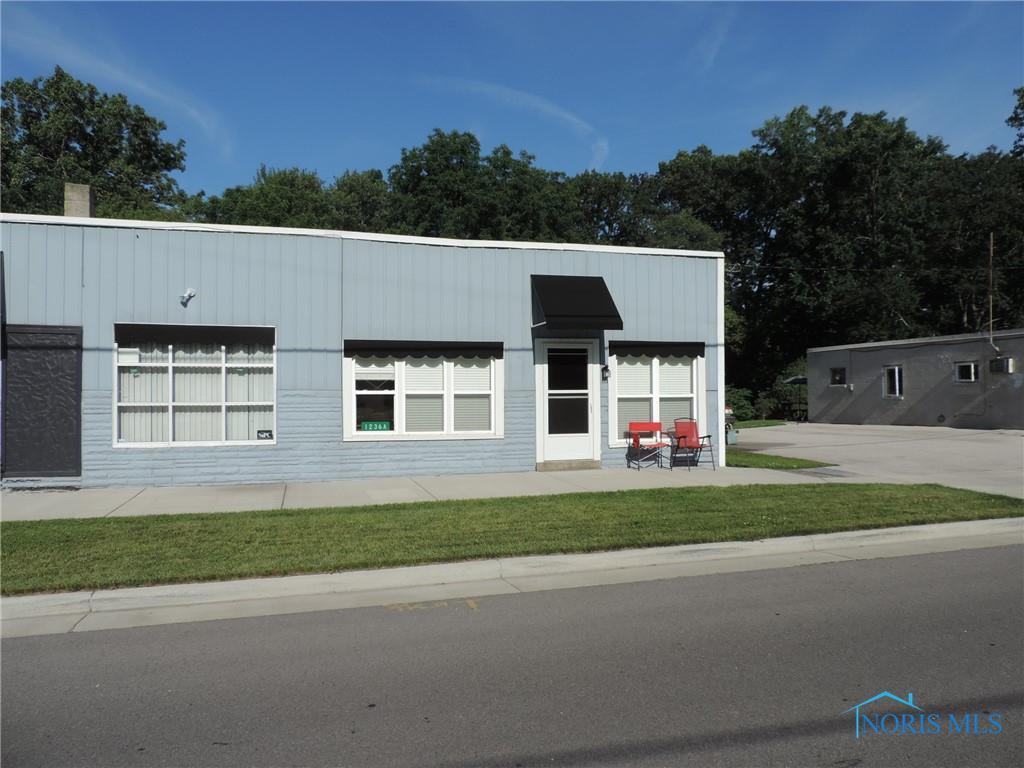 Primary Photo - 1236 Clark St
