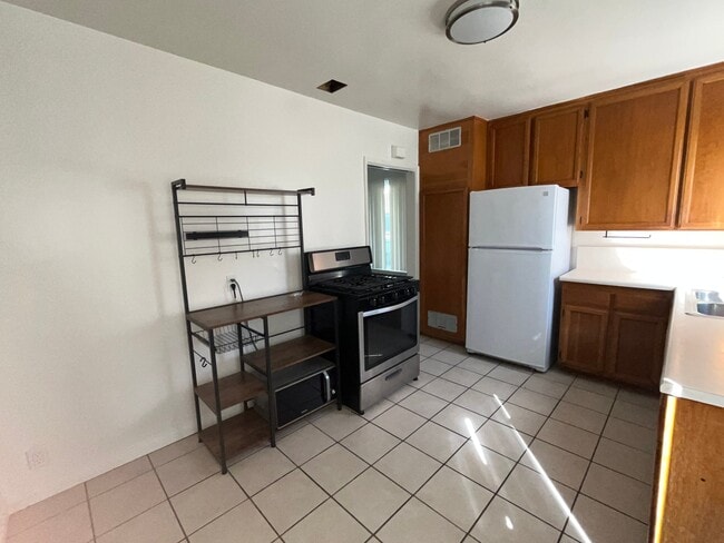 Photo - 5618 Kinston Ave Apartment