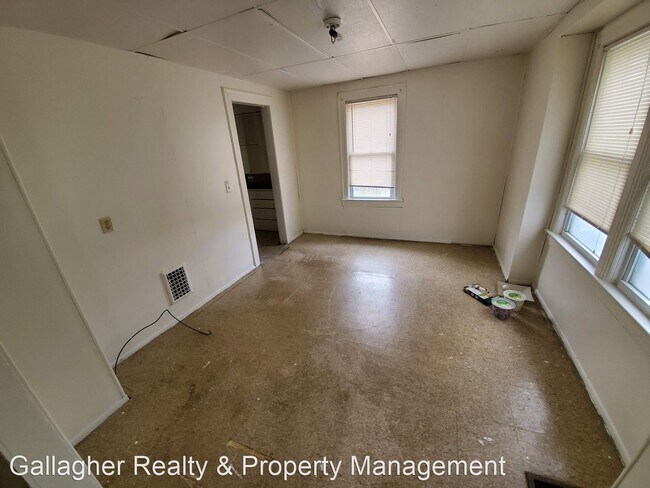Building Photo - 3 br, 1 bath House - 307 Hague St