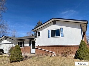 Building Photo - 740 Oxford Ln