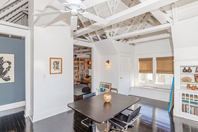 Foto del edificio - 1315 Kellam Avenue | Upper Unit