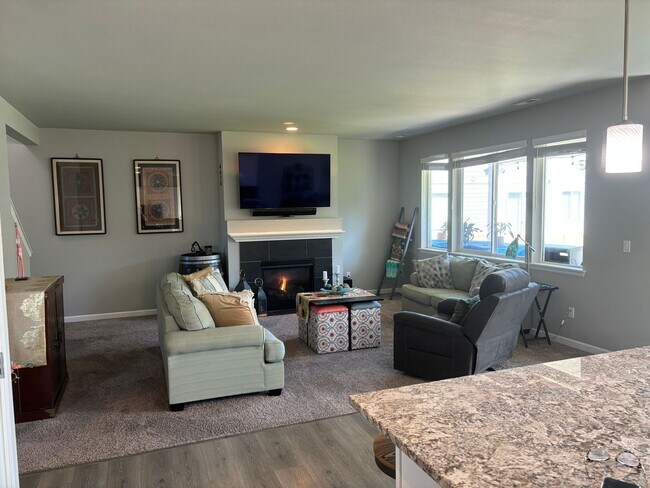 Foto del edificio - 2525 200th St Ct E