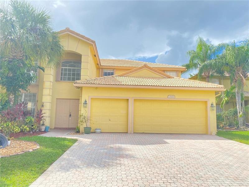 Primary Photo - 12620 Little Palm Ln