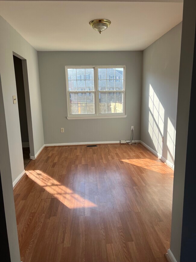 Photo - 8202 Stewarton Ct House