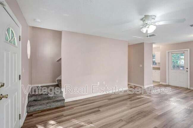 Foto del edificio - 720 Newton Ave S