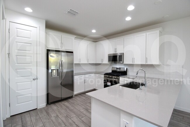 Foto del edificio - 8923 W Solano Dr
