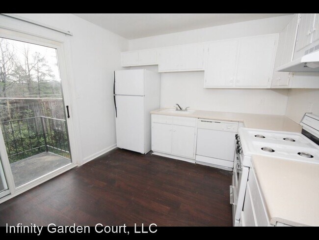 Building Photo - 2 br, 1 bath Apartment - 4060 Janice Drive...