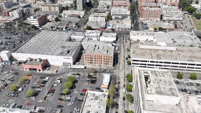  - Waldorf Apartments