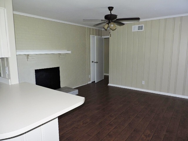 Building Photo - 5055 Woodlark Ave