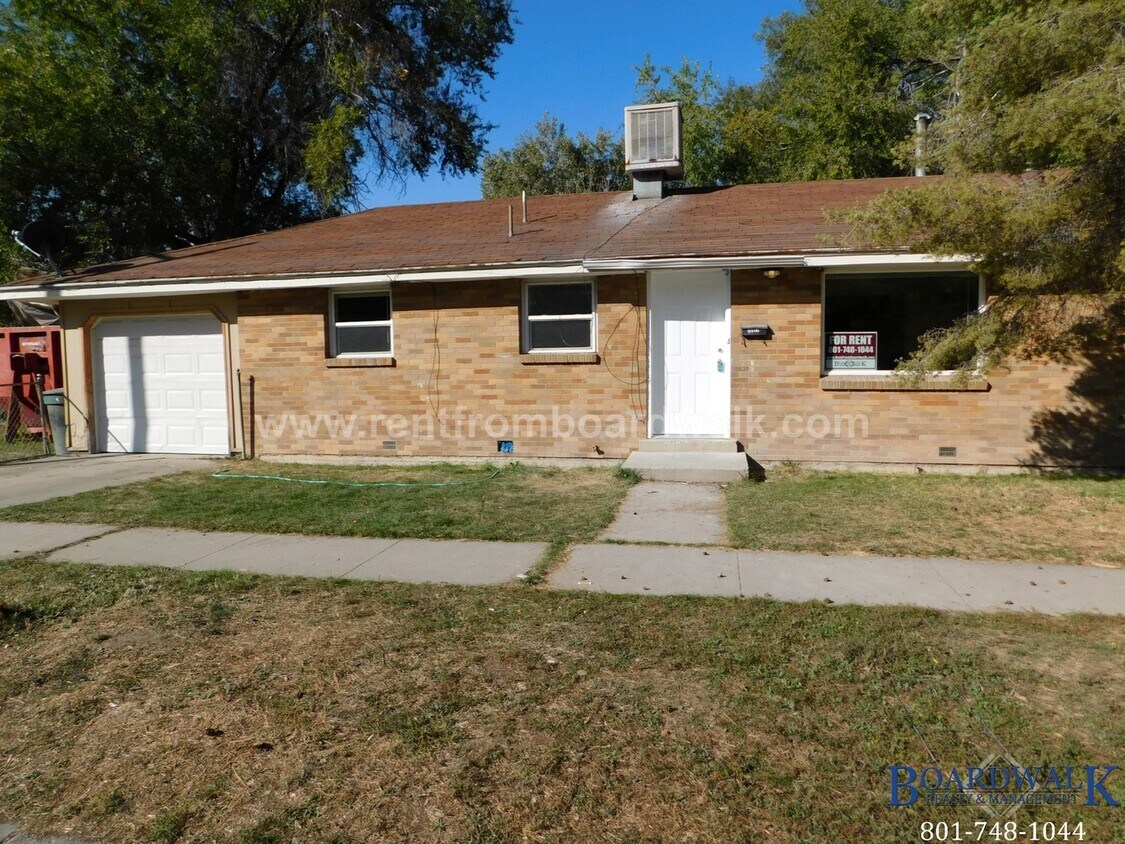 884 S Montgomery St Unit 886 S Montgomery St, Salt Lake City, UT 84104