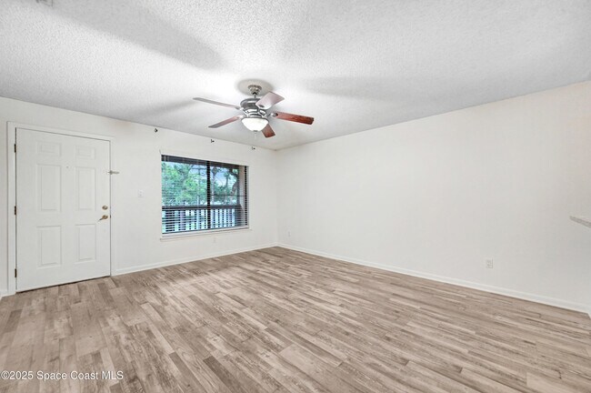 Foto del edificio - 1515 Huntington Ln