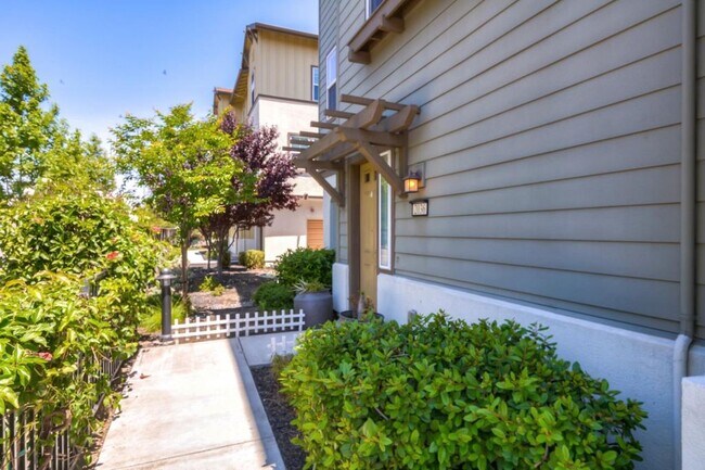 Building Photo - 2036 Berryessa Rd