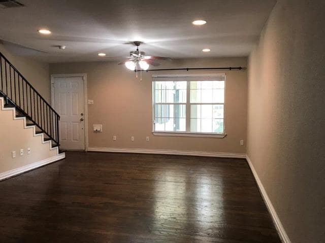 Building Photo - 4744 Bradford Dr