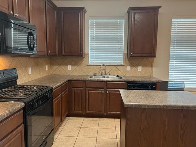 Building Photo - 2480 Green Meadows Ln