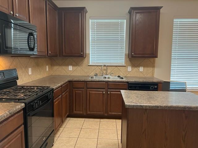 Foto del edificio - 2480 Green Meadows Ln