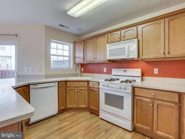 Building Photo - 25339 Bryson Dr