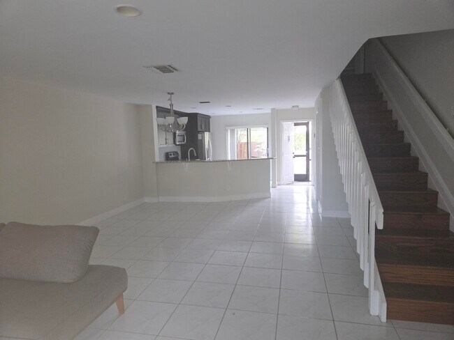 Foto del edificio - 7890 Lago Del Mar Dr