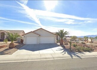 Building Photo - 2968 La Paloma Dr