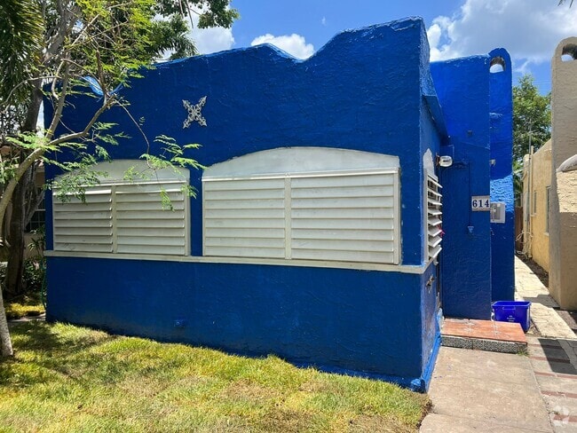 Front of Historic Home - 614 S K St