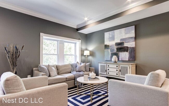 Building Photo - 3 br, 3.5 bath House - 1422 Shepherd St NW...