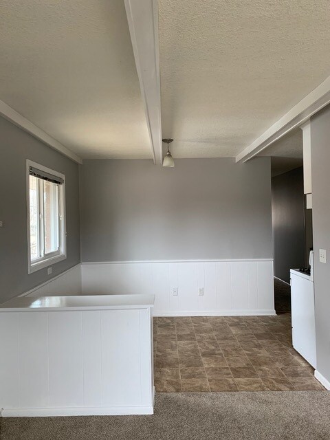 Building Photo - 8806 Old Cedar Ave S