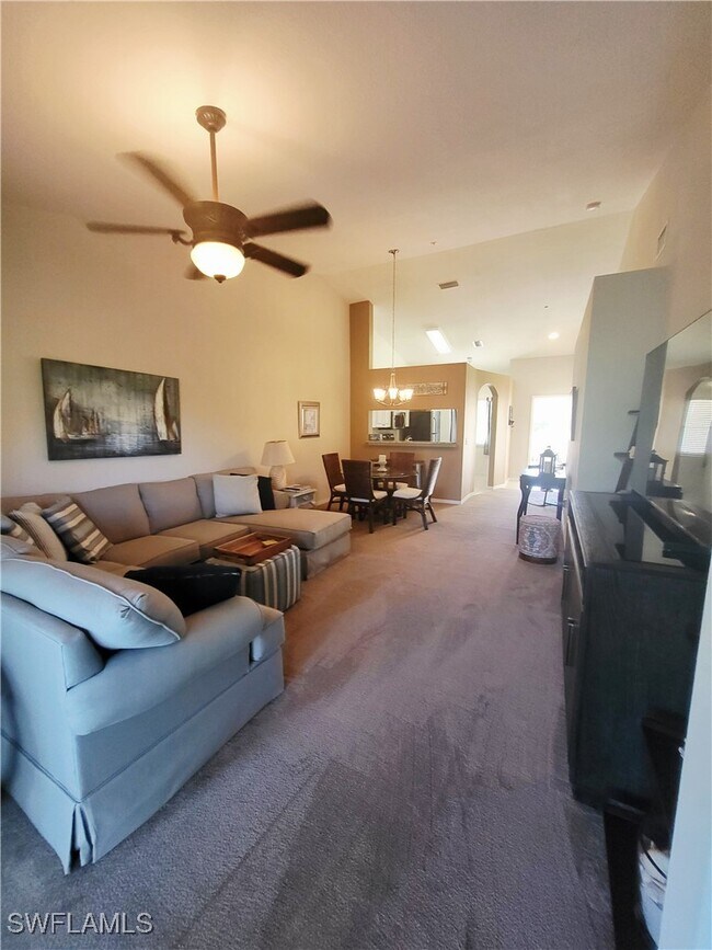 Foto del edificio - 6605 Huntington Lakes Cir