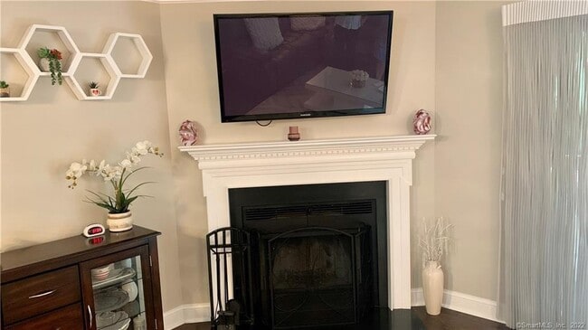 Foto del edificio - 3 Oakwood Dr