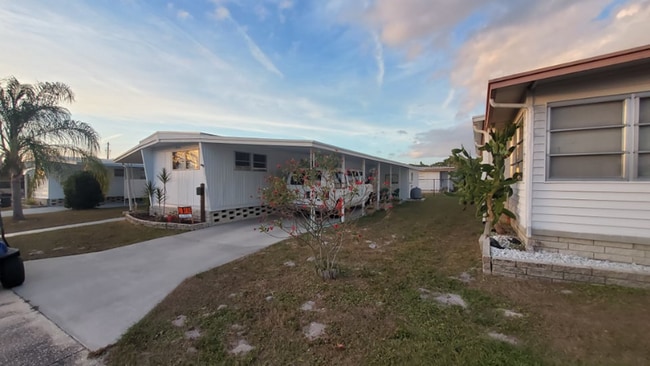 Foto del edificio - 29081 US Hwy 19 N