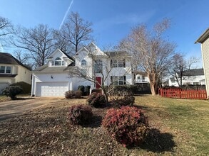 Building Photo - 6204 Coachman Dr S