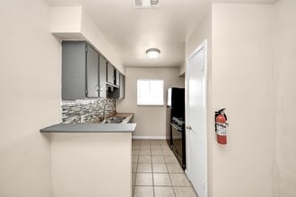 Building Photo - 1320 Griffin St