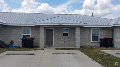 Building Photo - 10572 SE 67 Ct