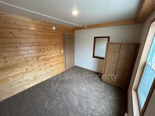 Foto del edificio - 9 River Rd