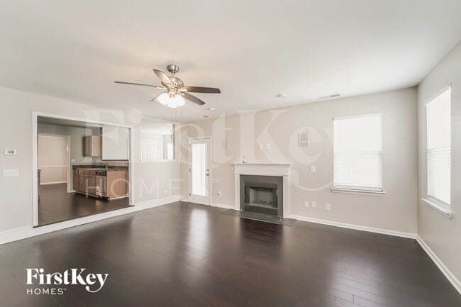 Building Photo - 5309 Kiev Dr