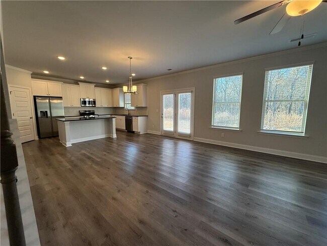 Building Photo - 345 Hellen Vly Dr