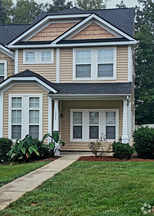 Longview Oaks Houses under 800 Rock Hill, SC 3 Homes