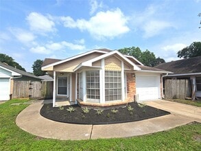 Building Photo - 11130 Thunderhaven Dr