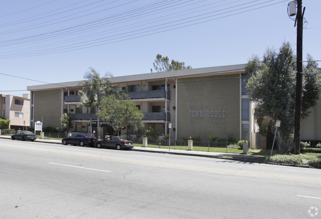 Foto del edificio - 5020 Coldwater Canyon Ave