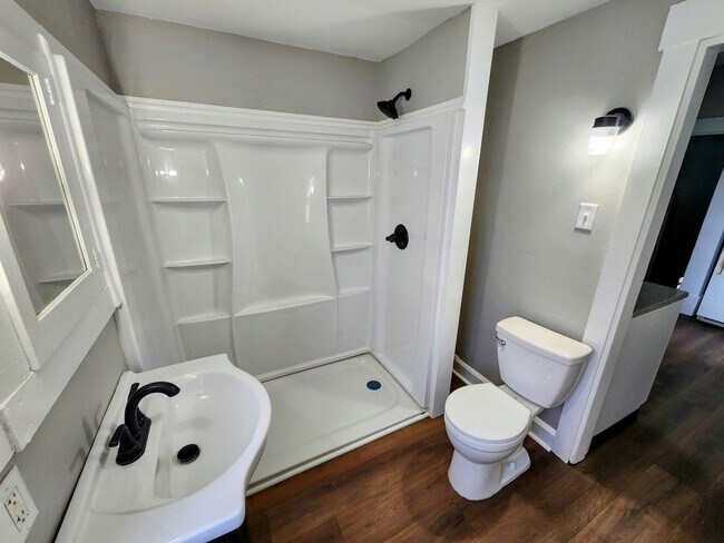 Foto del edificio - 530 Rosemont Ct NW