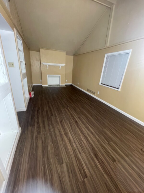 Foto del edificio - 422 Mitchell Ave