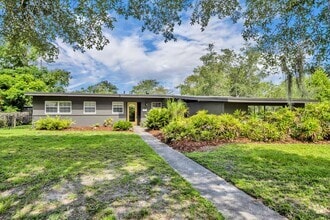 Building Photo - 1025 Dunraven Dr