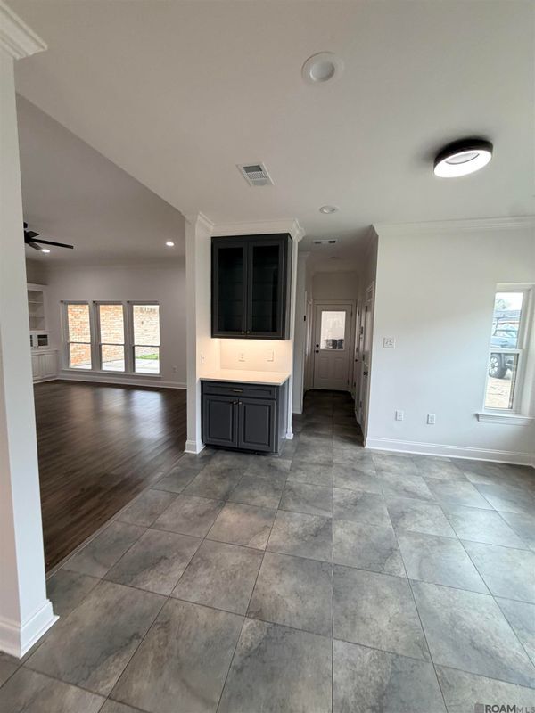 Foto del edificio - 15814 Woodwick Ave