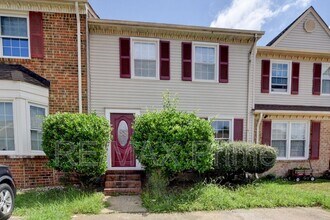 Building Photo - 5519 Baccalaureate Dr