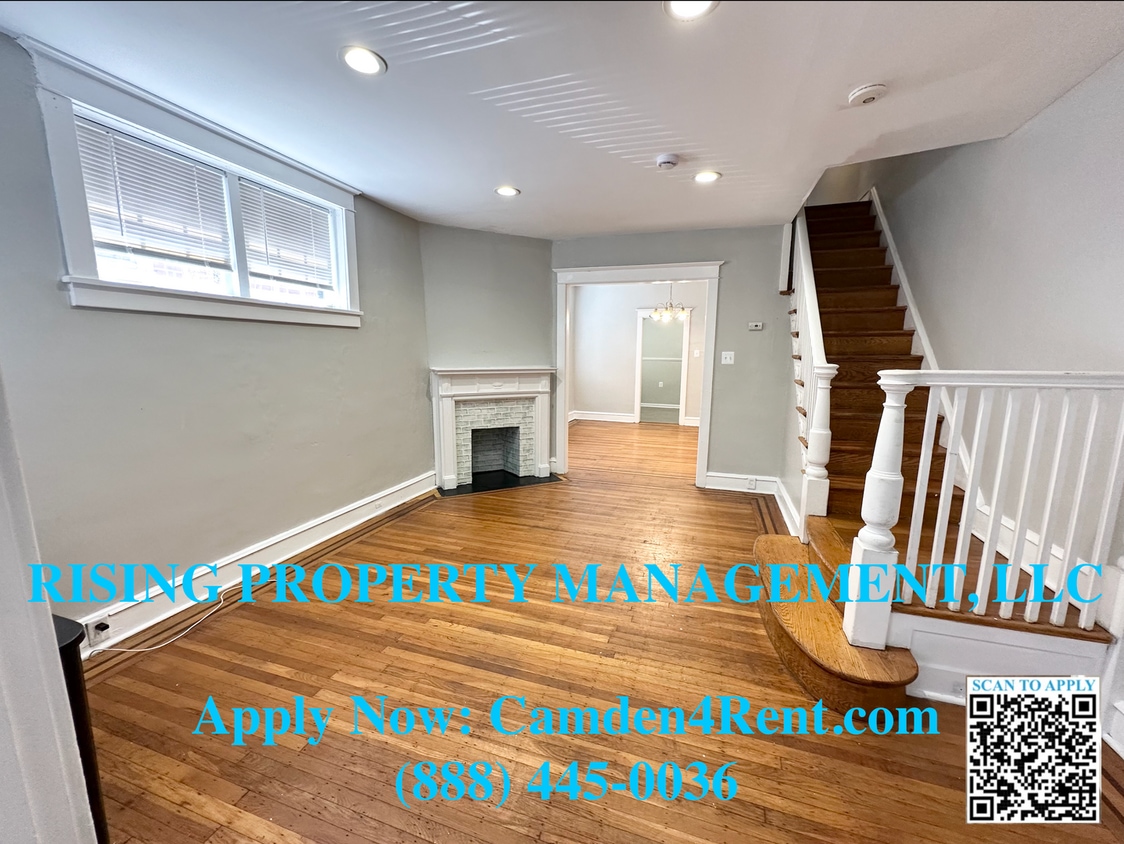 Primary Photo - Newly Renovated large 3 bedroom 1 and a ha...
