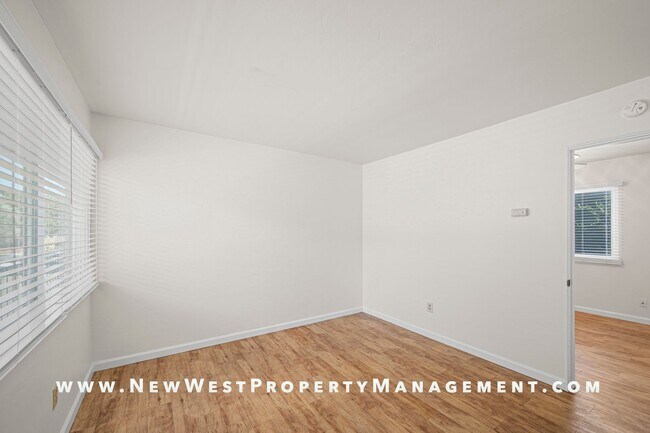 Foto del edificio - 547 22nd St