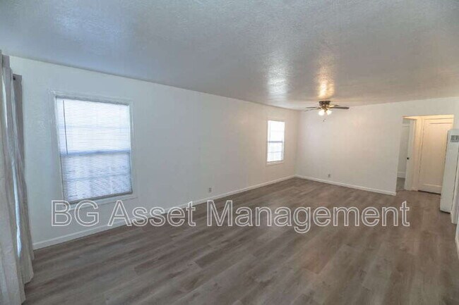 Foto del edificio - 1428 Monterey St