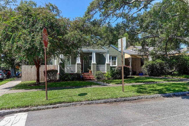 Foto del edificio - 1 Darlington Ave